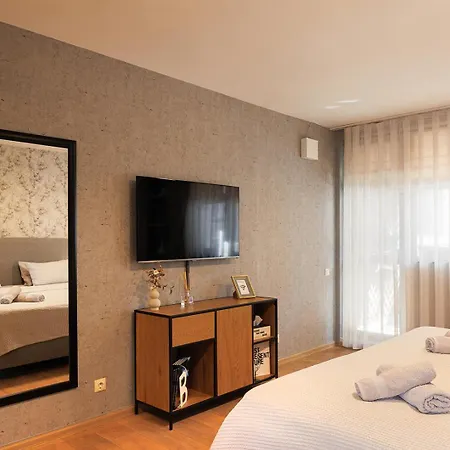 Center With Parking Apartament *