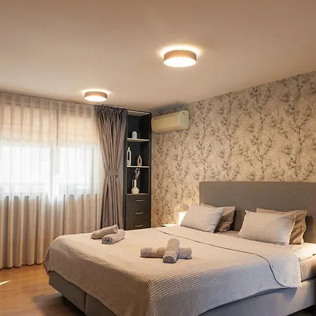 Center With Parking Appartement Plovdiv