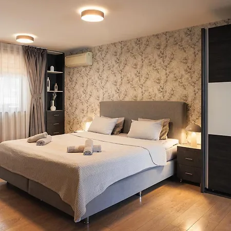 Center With Parking Appartement Plovdiv